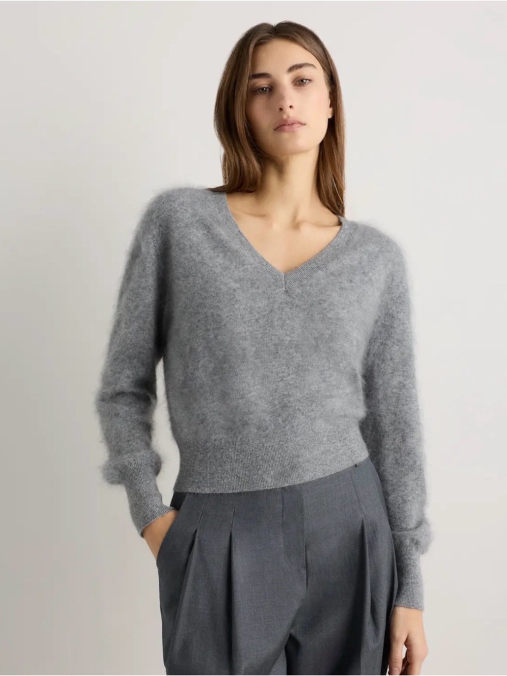 Quince Brushed Cashmere Shrunken V-Neck Sweater Gray Large NWT